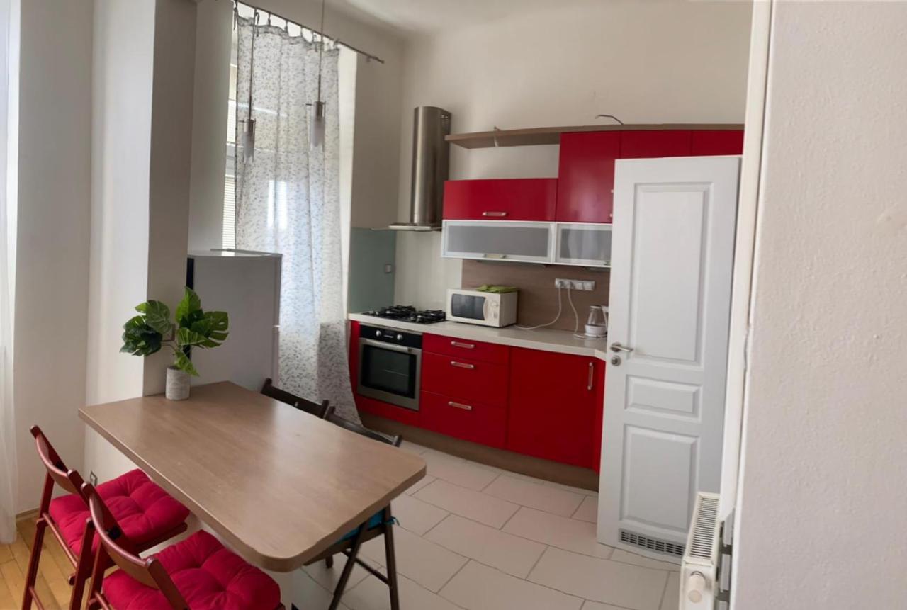 Apartment With Parking In The Center - 500M From Hlavni Nadrazi Brno Exterior photo